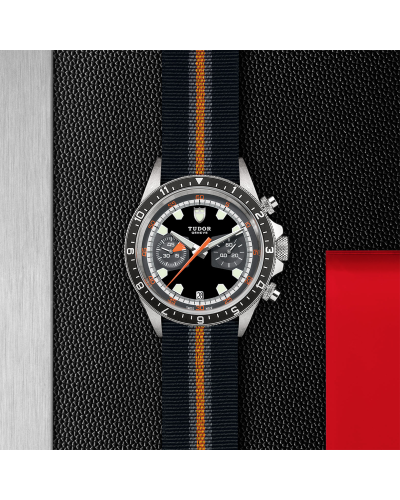 Tudor Heritage Chrono Black and grey dial, Fabric strap (horloges)